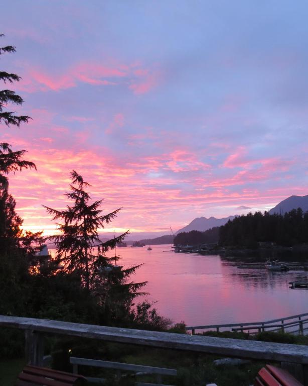 Tofino Swell Lodge Экстерьер фото